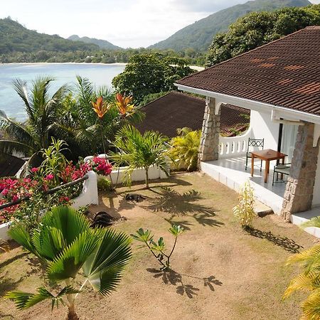 Edens Holiday Villas Port Glaud Kamer foto