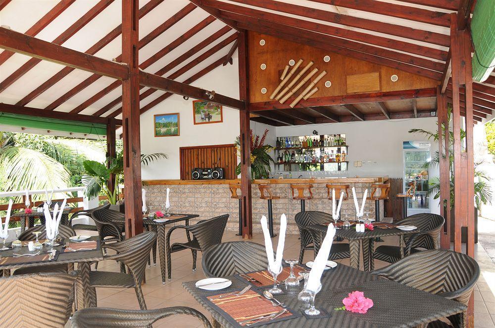 Edens Holiday Villas Port Glaud Buitenkant foto